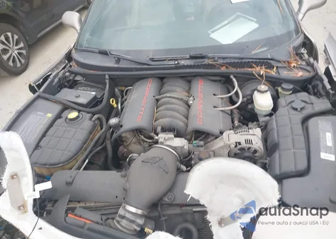 1998 Chevrolet Corvette из США, поврежденный, VIN 1G1YY32G5W5124387